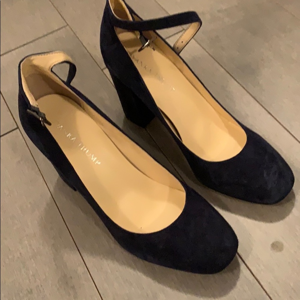 Ivanka Trump Navy Pumps